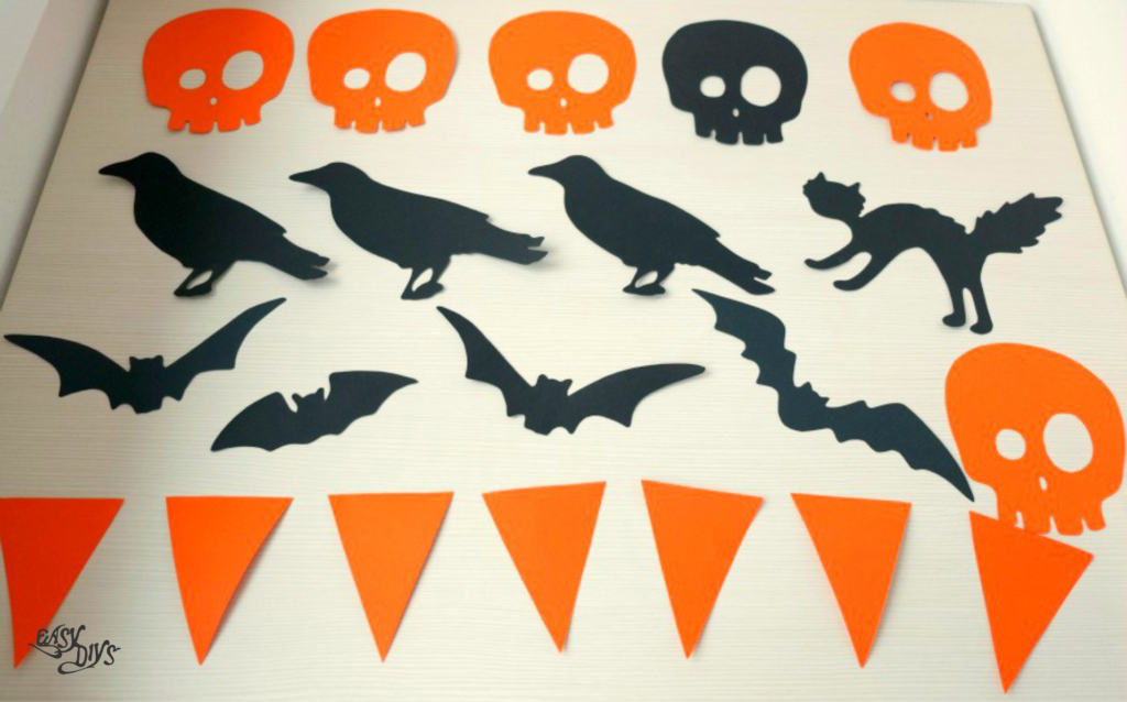 Easy DIY Halloween Garland | Easy DIYs