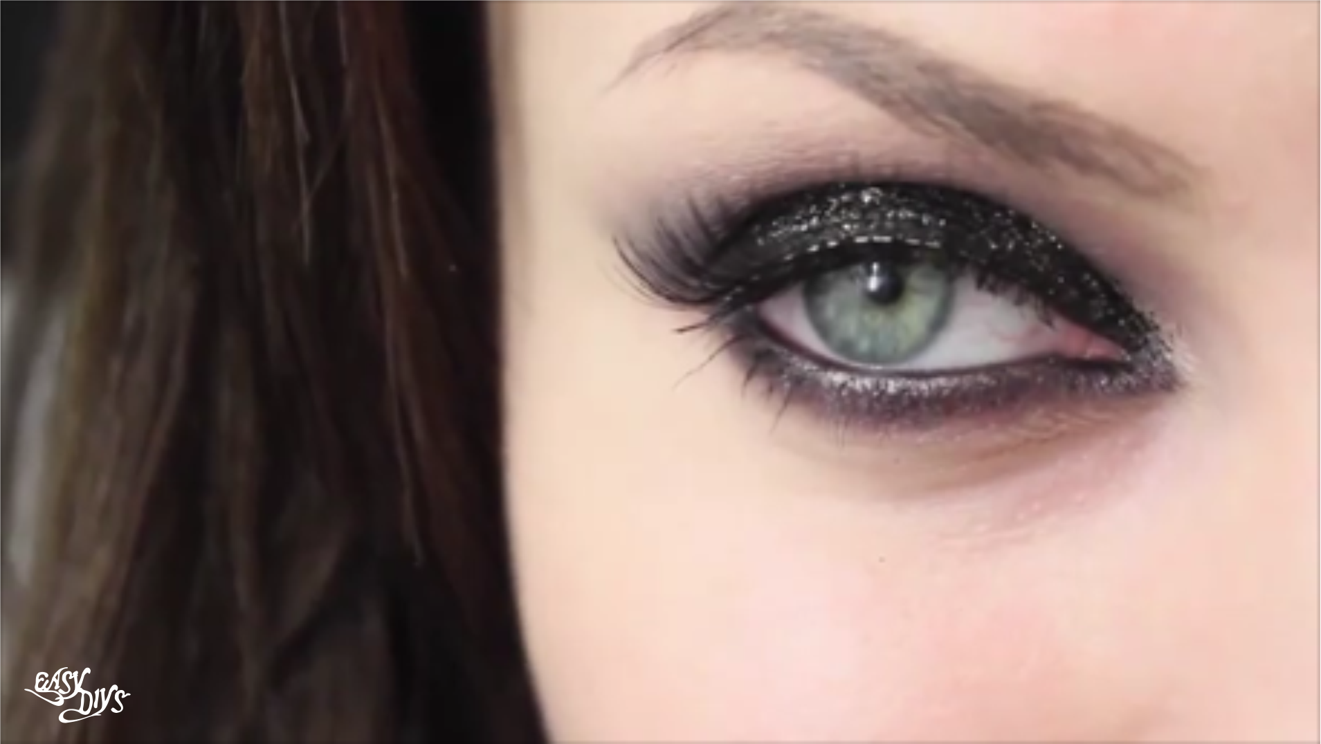 Black glitter smokey eyes video tutorial